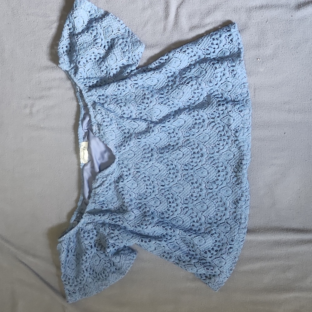 Off the shoulder croped top